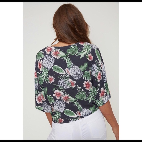 Pineapple print button down top - Picture 2 of 4